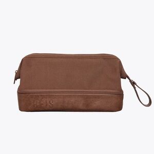Beis the dopp kit in maple